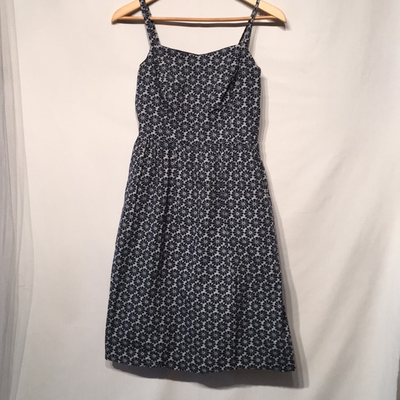 Super Cute ❤️ Tommy Hilfiger Floral Dress Size 2 - Picture 1 of 4